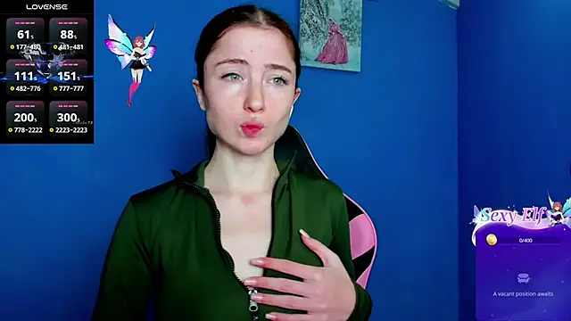 Snapshot of Luxuryalma chatting on 02/18/25, 07:21 Luxuryalma online show from 02/18/25, 07:21