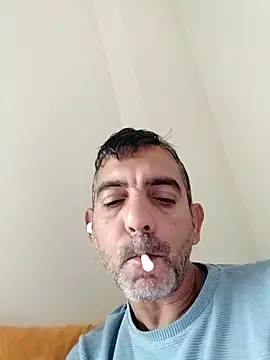 Snapshot of Egemen2245 chatting on 11/04/25, 07:29 Egemen2245 online show from 11/04/25, 07:29