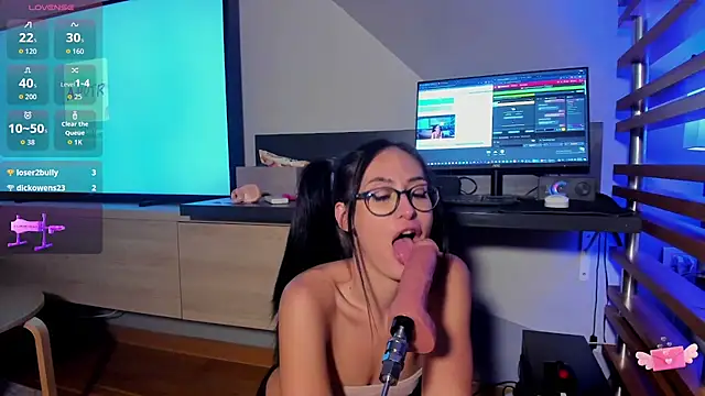 MiaJeanns online show from 09/22/25, 05:48