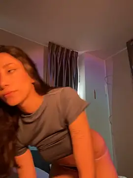 Sophiehii online show from 05/13/26, 09:50