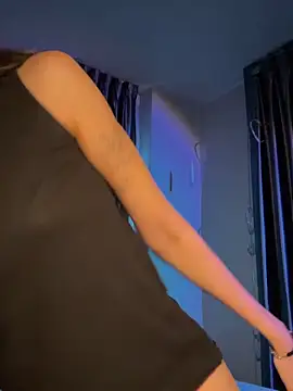 Sophiehii online show from 05/15/26, 11:06