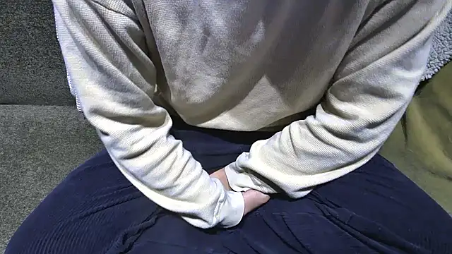 Snapshot of atom0407 chatting on 01/03/25, 03:22 atom0407 online show from 01/03/25, 03:22