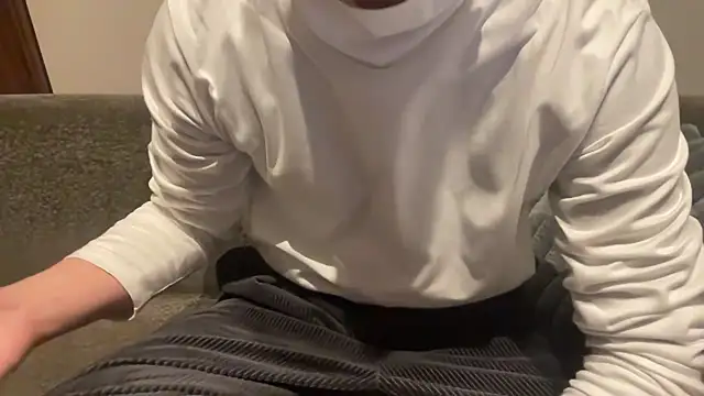 Snapshot of atom0407 chatting on 01/12/25, 04:08 atom0407 online show from 01/12/25, 04:08