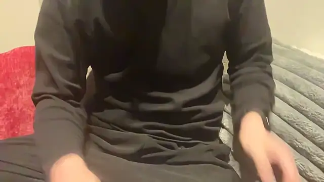 Snapshot of atom0407 chatting on 03/21/25, 03:24 atom0407 online show from 03/21/25, 03:24