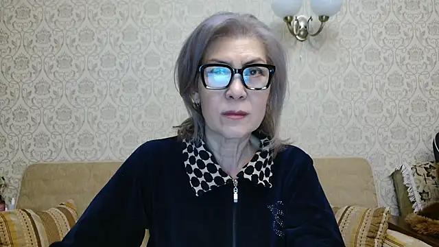 Elegant00Lady online show from 11/06/25, 04:30