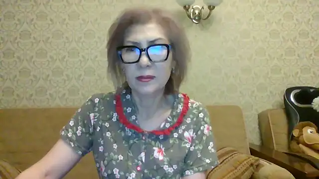 Elegant00Lady online show from 06/16/26, 06:43