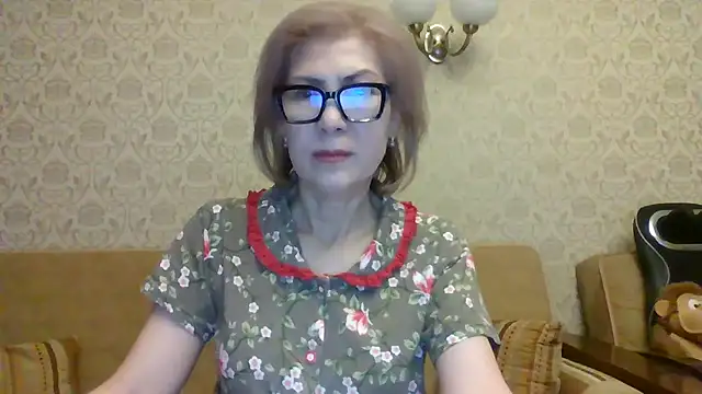 Elegant00Lady online show from 06/19/26, 04:22