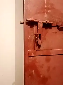 Snapshot of desihulk90 chatting on 12/12/24, 10:20 desihulk90 online show from 12/12/24, 10:20