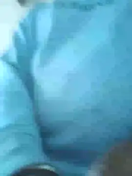 Snapshot of desihulk90 chatting on 02/08/25, 11:12 desihulk90 online show from 02/08/25, 11:12