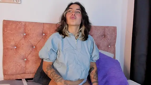 riley colors online show from 03/04/25, 08:49