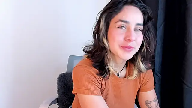 riley colors online show from 03/10/25, 08:56