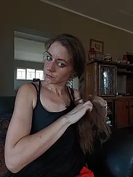 Snapshot of Missmesexycouple69 chatting on 01/07/26, 02:19 Missmesexycouple69 online show from 01/07/26, 02:19