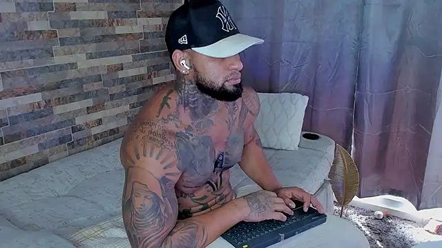 Snapshot of zaiin_diesel chatting on 01/06/25, 07:13 zaiin diesel online show from 01/06/25, 07:13