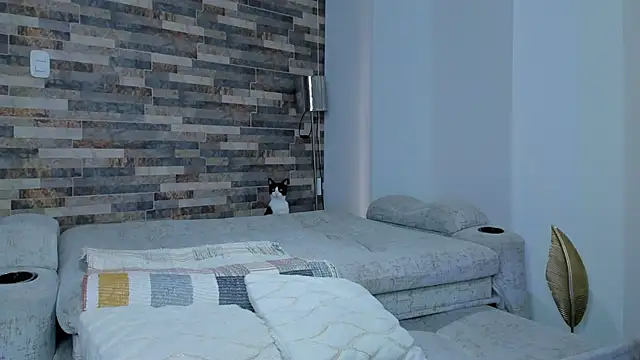 Snapshot of zaiin_diesel chatting on 03/05/25, 08:00 zaiin diesel online show from 03/05/25, 08:00