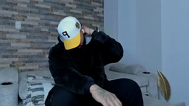 Snapshot of zaiin_diesel chatting on 03/12/25, 11:31 zaiin diesel online show from 03/12/25, 11:31