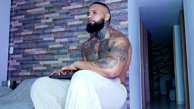 Snapshot of zaiin_diesel chatting on 09/27/25, 12:04 zaiin diesel online show from 09/27/25, 12:04