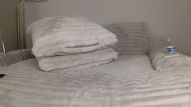 deliciousdearra69 online show from 09/23/25, 01:58