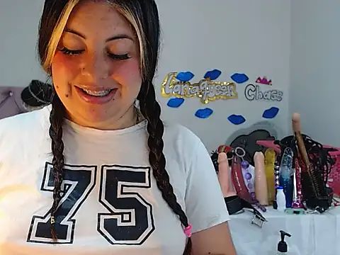 lanaqueen699 online show from 02/11/25, 03:18