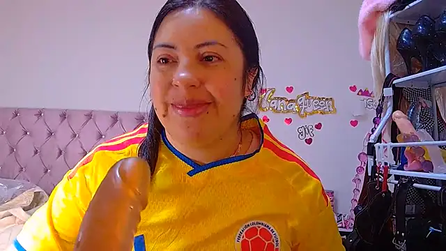 lanaqueen699 online show from 06/17/26, 12:18