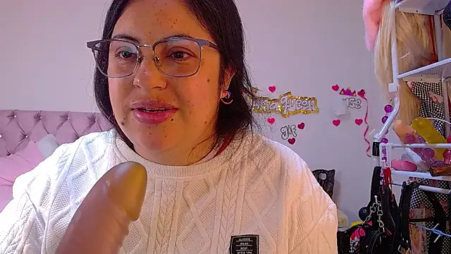 lanaqueen699 online show from 06/30/26, 12:17