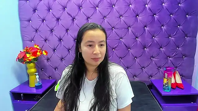 NaomyPrinces online show from 04/29/26, 01:59