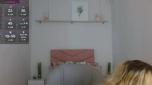 april bunnyy online show from 10/14/25, 01:34