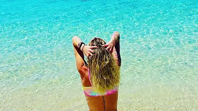 Snapshot of FLakiReve chatting on 12/11/24, 07:14 FLakiReve online show from 12/11/24, 07:14