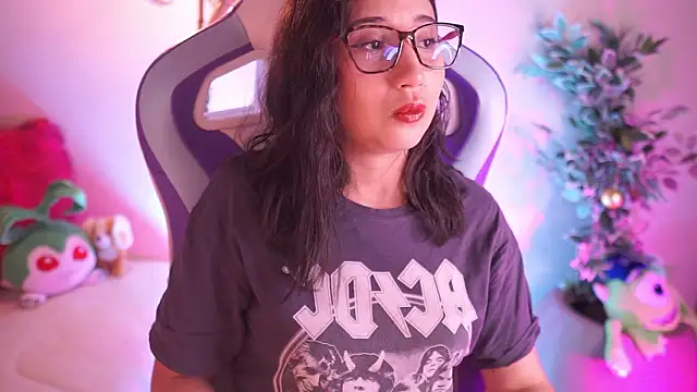 Snapshot of Sunny_flower_ chatting on 02/10/26, 02:37 Sunny flower online show from 02/10/26, 02:37