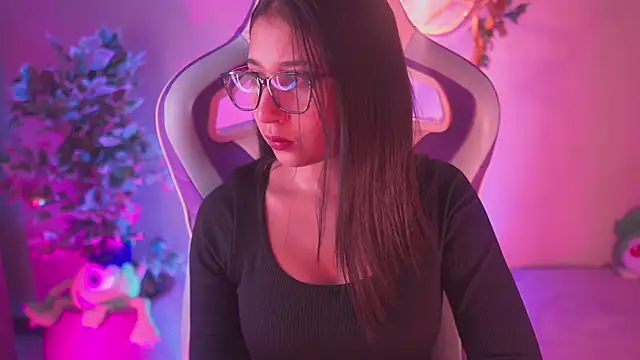 Snapshot of Sunny_flower_ chatting on 02/27/26, 02:00 Sunny flower online show from 02/27/26, 02:00