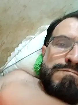 Snapshot of SbasTone_Muscle chatting on 10/17/25, 07:16 SbasTone Muscle online show from 10/17/25, 07:16