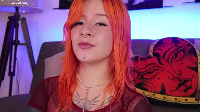 Snapshot of Daarlene chatting on 12/05/25, 11:30 Daarlene online show from 12/05/25, 11:30