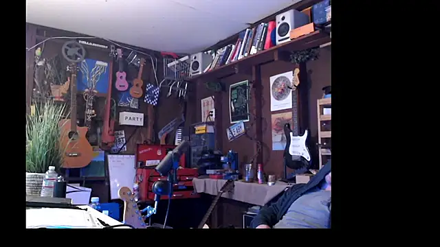 Snapshot of itsjameswebbscope chatting on 03/05/25, 10:22 itsjameswebbscope online show from 03/05/25, 10:22
