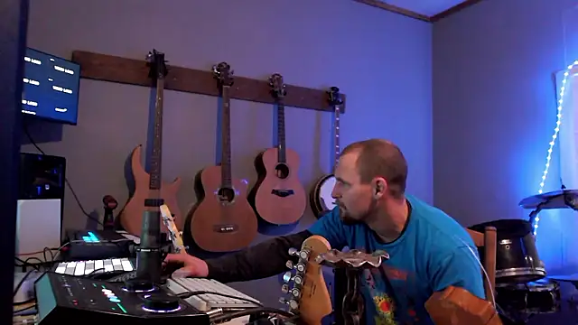 Snapshot of itsjameswebbscope chatting on 01/31/26, 11:36 itsjameswebbscope online show from 01/31/26, 11:36