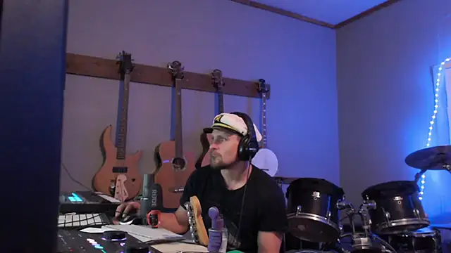 Snapshot of itsjameswebbscope chatting on 02/02/26, 08:02 itsjameswebbscope online show from 02/02/26, 08:02