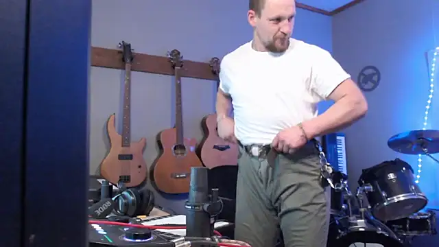 Snapshot of itsjameswebbscope chatting on 02/09/26, 07:01 itsjameswebbscope online show from 02/09/26, 07:01