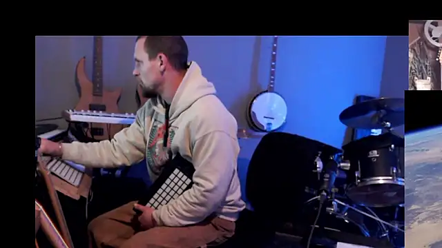 Snapshot of itsjameswebbscope chatting on 02/19/26, 05:20 itsjameswebbscope online show from 02/19/26, 05:20