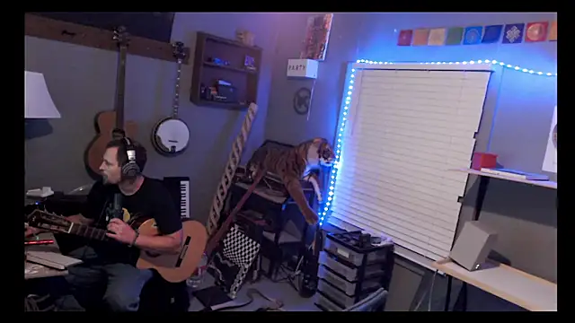 itsjameswebbscope online show from 05/04/26, 06:31