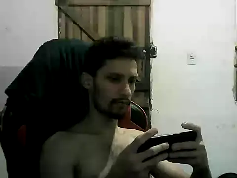 Snapshot of LucasMarcelo85 chatting on 12/08/24, 09:35 LucasMarcelo85 online show from 12/08/24, 09:35