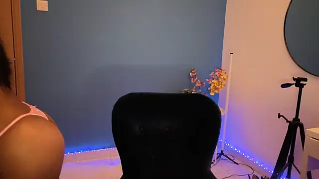 NaughtyMe online show from 10/07/25, 06:05