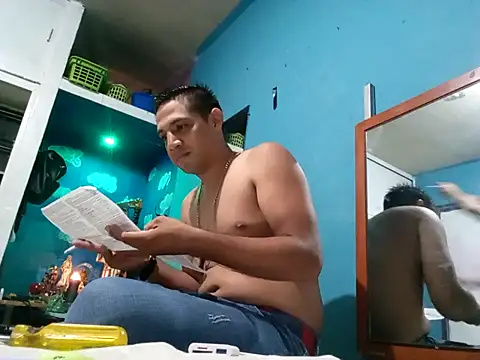 Snapshot of LiosArmando420 chatting on 09/15/25, 03:06 LiosArmando420 online show from 09/15/25, 03:06