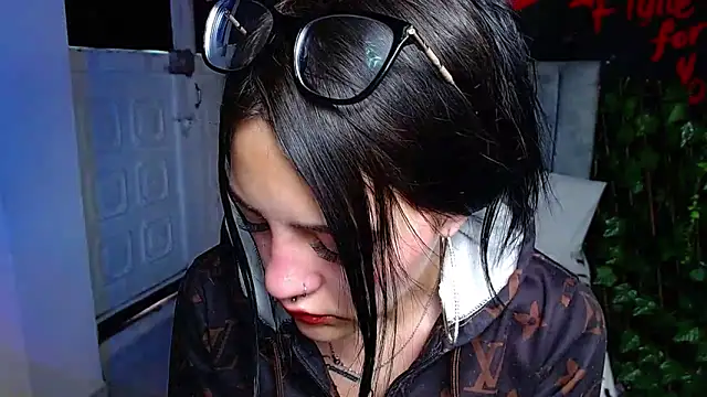 Violettasquirt online show from 04/29/26, 02:43