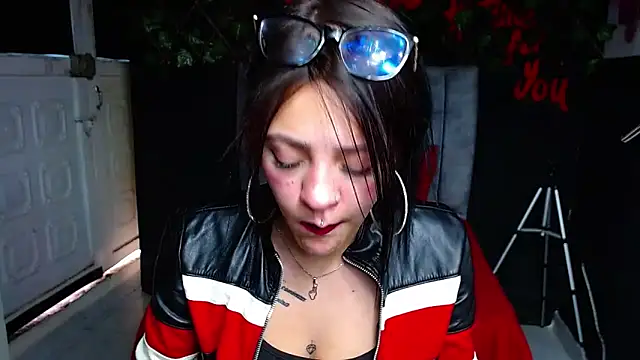 Violettasquirt online show from 05/09/26, 01:49