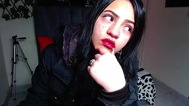 Violettasquirt online show from 06/22/26, 01:30