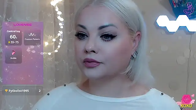 Snapshot of JewellKiss7 chatting on 12/04/25, 06:55 JewellKiss7 online show from 12/04/25, 06:55