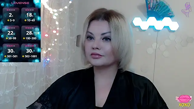Snapshot of JewellKiss7 chatting on 05/09/26, 04:01 JewellKiss7 online show from 05/09/26, 04:01