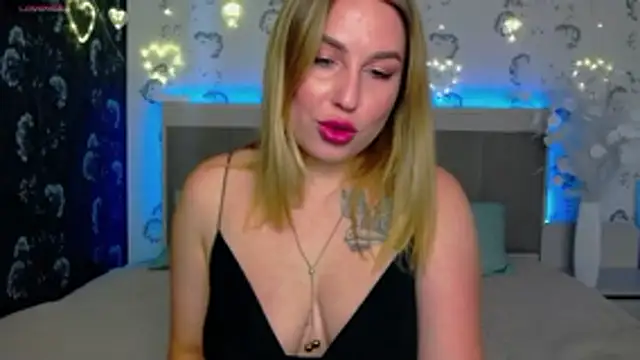 Snapshot of KisssAmmeli chatting on 06/13/26, 12:14 KisssAmmeli online show from 06/13/26, 12:14