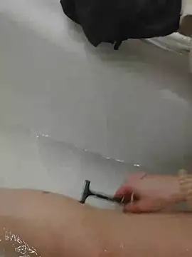 Linda 999 online show from 01/31/25, 10:52