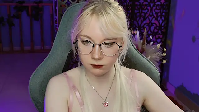 Snapshot of NancyMartinez chatting on 01/30/25, 04:13 NancyMartinez online show from 01/30/25, 04:13