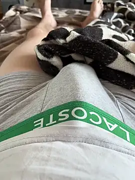 red red00 online show from 03/13/26, 07:37