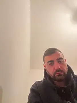 Snapshot of petan33 chatting on 01/07/25, 10:19 petan33 online show from 01/07/25, 10:19